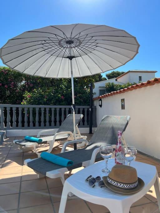 Casa Serenita Charming Villa With Swimming Pool ฮาเวอา ภายนอก รูปภาพ